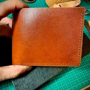 Shell Cardovan Bifold Wallet