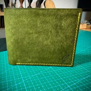 Bifold wallet with coin pocket olive